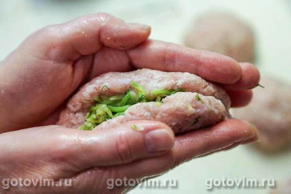 Мясные зразы с кабачками Мясные зразы с кабачками