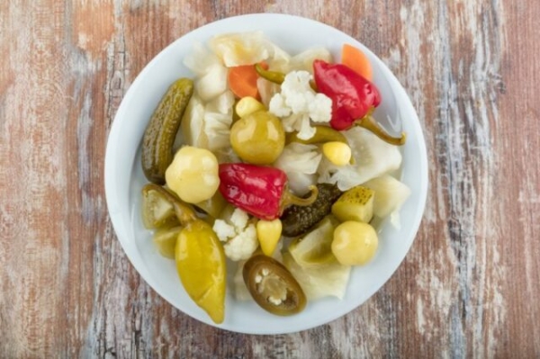 Огурцы с зелеными помидорами и фасолью на зиму Огурцы с зелеными помидорами и фасолью на зиму