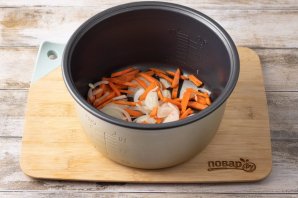 Гороховая каша с морковью и луком в мультиварке Гороховая каша с морковью и луком в мультиварке