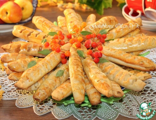 Булочки-трубочки с творогом и повидлом Булочки-трубочки с творогом и повидлом