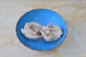 Салат гусарский с копченой курицей Салат гусарский с копченой курицей