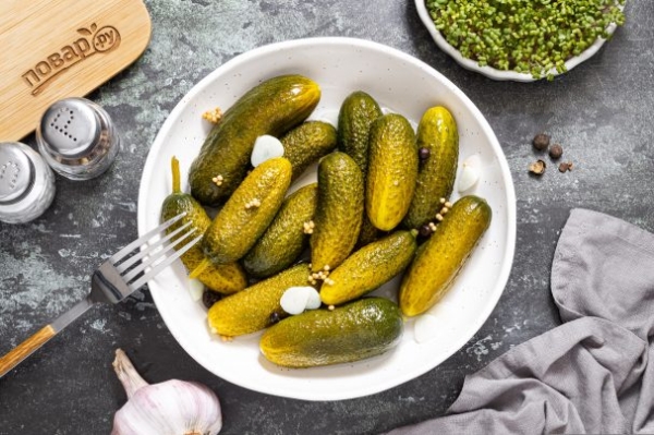 Быстрые маринованные огурцы