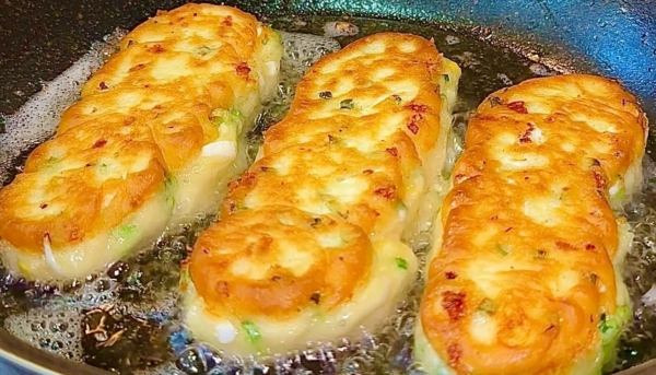 Минутная вкуснятина на завтрак. Ленивые пирожки «Пятиминутки» Минутная вкуснятина на завтрак. Ленивые пирожки «Пятиминутки»