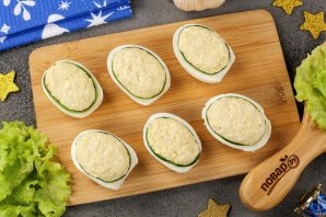 Фаршированные яйца "Глаз дракона" Фаршированные яйца "Глаз дракона"