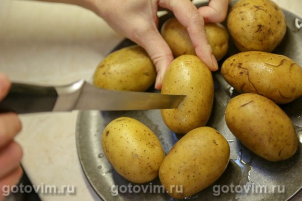 Картофель в микроволновке