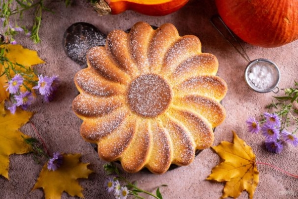 Быстрый сладкий пирог на кефире с тыквой