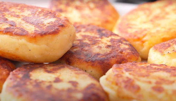 Возьмите картофель и фарш. Нежные картофельные зразы, которые тают во рту: готовлю это блюдо на обед или ужин. Возьмите картофель и фарш. Нежные картофельные зразы, которые тают во рту: готовлю это блюдо на обед или ужин.