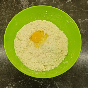Пирог с абрикосами и сливами