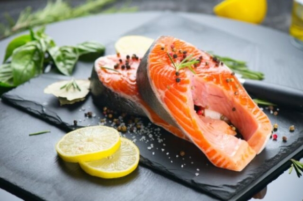 Домашняя соленая форель в водке