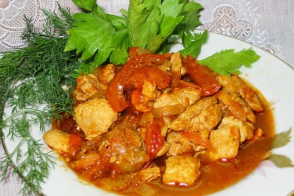 Азу из индейки с картофелем в мультиварке