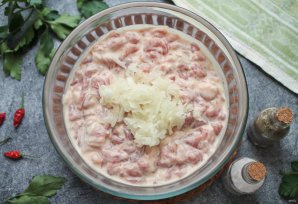 Мясо по-албански из свинины Мясо по-албански из свинины