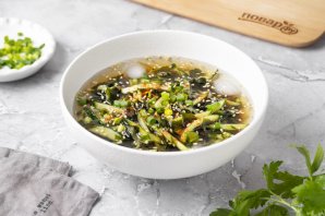 Холодный суп из огурцов по-корейски Холодный суп из огурцов по-корейски