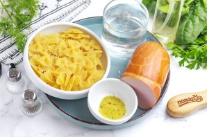 Макароны с колбасой на сковороде Макароны с колбасой на сковороде