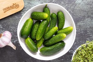 Быстрые маринованные огурцы