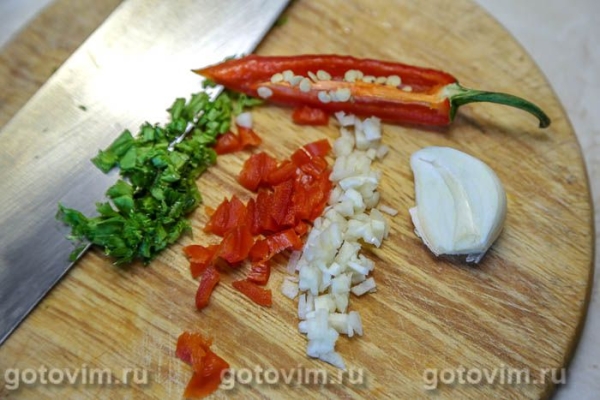 Перепела, жаренные в остро-сладком маринаде с чили и медом Перепела, жаренные в остро-сладком маринаде с чили и медом