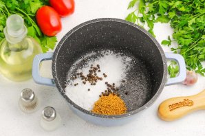 Острый перец маринованный