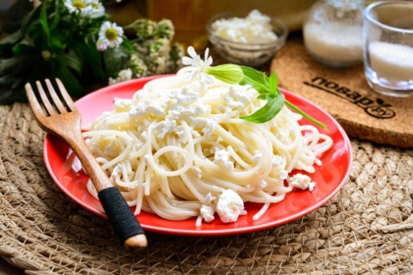 Сладкие спагетти с творогом Сладкие спагетти с творогом