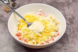 Закуска "Ракушки" из слоёного теста с крабовыми палочками Закуска "Ракушки" из слоёного теста с крабовыми палочками