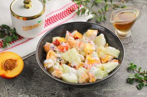Фруктовый салат с дыней и нектаринами Фруктовый салат с дыней и нектаринами