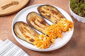 Рулетики из баклажана с сыром и морковью Рулетики из баклажана с сыром и морковью
