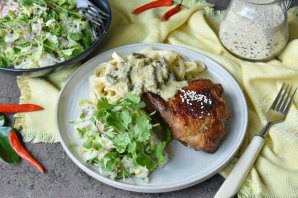 Тайский зеленый карри с курицей от Джейми Оливера Тайский зеленый карри с курицей от Джейми Оливера