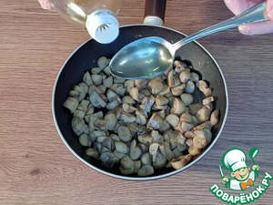 Блины на кипятке с грибной начинкой