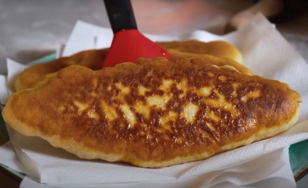 Такие вкусные, что невозможно оторваться. Пирожки с капустой Такие вкусные, что невозможно оторваться. Пирожки с капустой