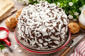 Торт из профитролей со сметанным кремом