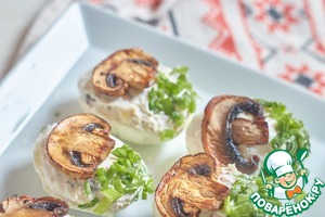 Фаршированные яйца с сыром