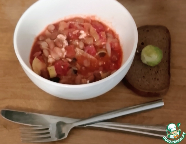 Фасоль с томатами, орегано и фетой Фасоль с томатами, орегано и фетой