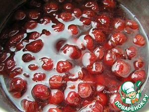 Открытый пирог с вишней Открытый пирог с вишней