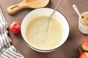 Пирог сметанный с яблоками Пирог сметанный с яблоками