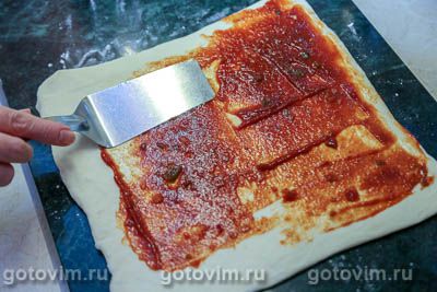 Пицца-круассан с ветчиной и сыром Пицца-круассан с ветчиной и сыром