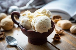 Мороженое с грецким орехом Мороженое с грецким орехом