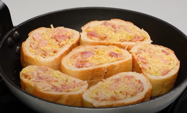 Завтрак, который смогут приготовить даже дети. Готовлю на одной сковороде, без лишней посуды Завтрак, который смогут приготовить даже дети. Готовлю на одной сковороде, без лишней посуды