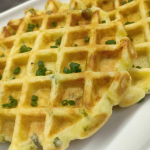 Вафли картофельные с зеленью Вафли картофельные с зеленью