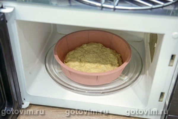 Медовый бисквит в микроволновке