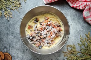 Миниатюрные фруктовые кексы с абрикосовым джемом Миниатюрные фруктовые кексы с абрикосовым джемом