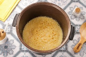 Кукурузная каша на молоке в мультиварке Кукурузная каша на молоке в мультиварке