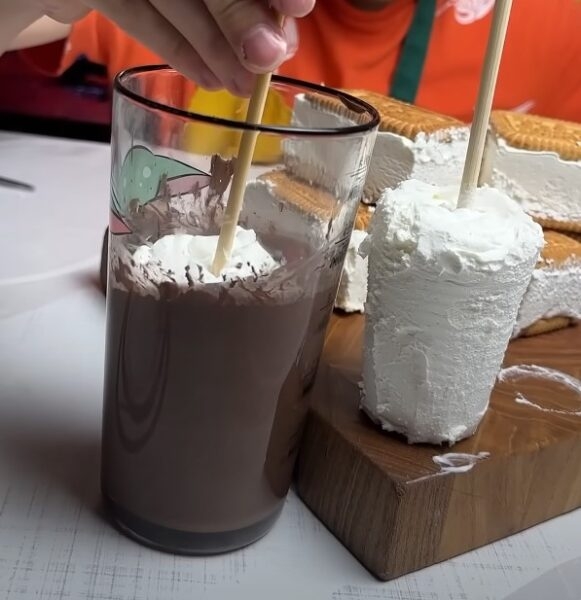 Не просто десерт, а настоящее удовольствие. Домашнее мороженое: 2 вкусных и быстрых варианта Не просто десерт, а настоящее удовольствие. Домашнее мороженое: 2 вкусных и быстрых варианта