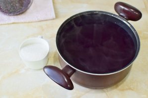 Компот из черной смородины на зиму на 3 литровую банку Компот из черной смородины на зиму на 3 литровую банку