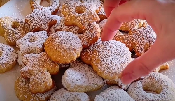 Необыкновенно вкусное печенье: нежное и ароматное. К праздникам пеку только по этому рецепту