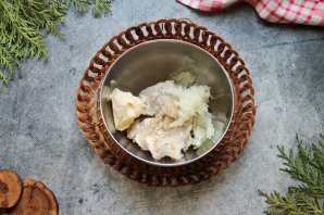 Черные пельмени Черные пельмени