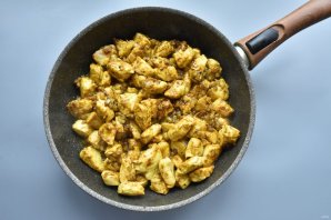 "Корма карри" с курицей "Корма карри" с курицей