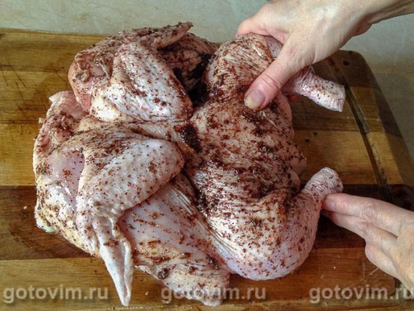Курица с сумахом, запечённая в рукаве для выпечки 