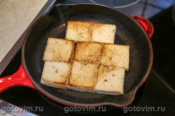 Закуска из авокадо со сливочным маслом и красной икрой