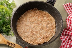 Печеночный торт с морковью