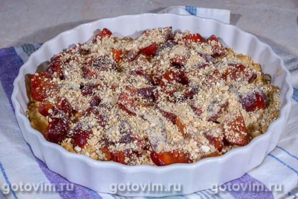 Сливовый пирог с посыпкой Сливовый пирог с посыпкой