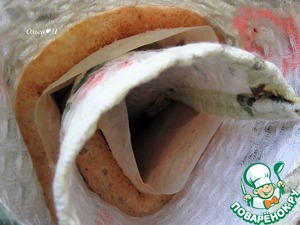 Белковый бисквитный рулет с хурмой Белковый бисквитный рулет с хурмой