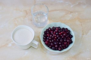 Варенье "Пятиминутка" из черной смородины Варенье "Пятиминутка" из черной смородины